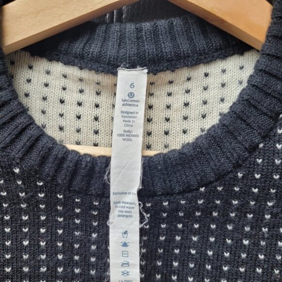 Lululemon Yogi Black and White Crew Sweater Size 6 - Picture 6 of 8